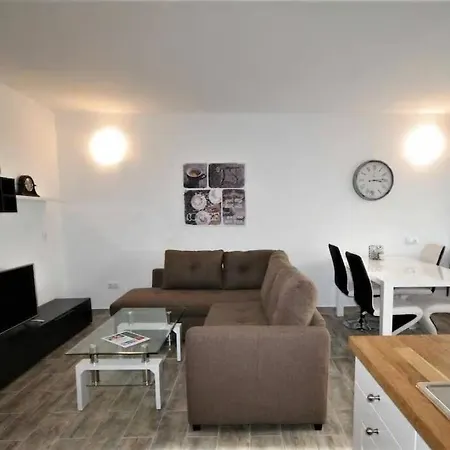 Super Cozy Holiday At South Tenerife Appartement